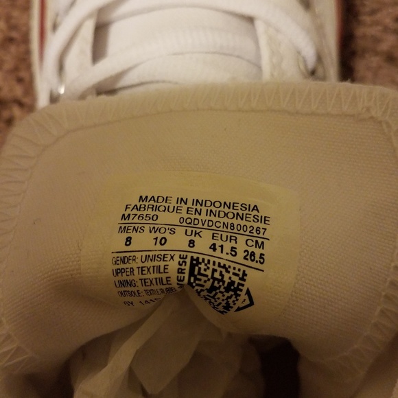 HANDPAINTED CONVERSE ALL STAR SNEAKERS - Picture 5 of 5